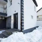 Апартаменты Elara *