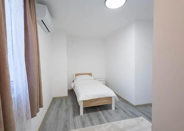 Апартаменты Elara *